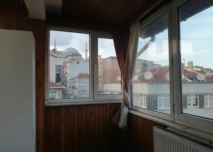 אכסניה Men's In Fatih, *