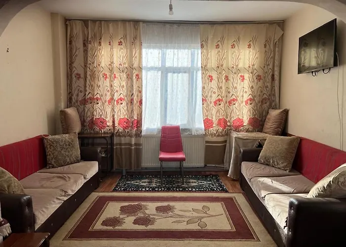 Men's In Fatih, Hostel