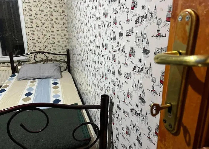 Men's In Fatih, Hostel *