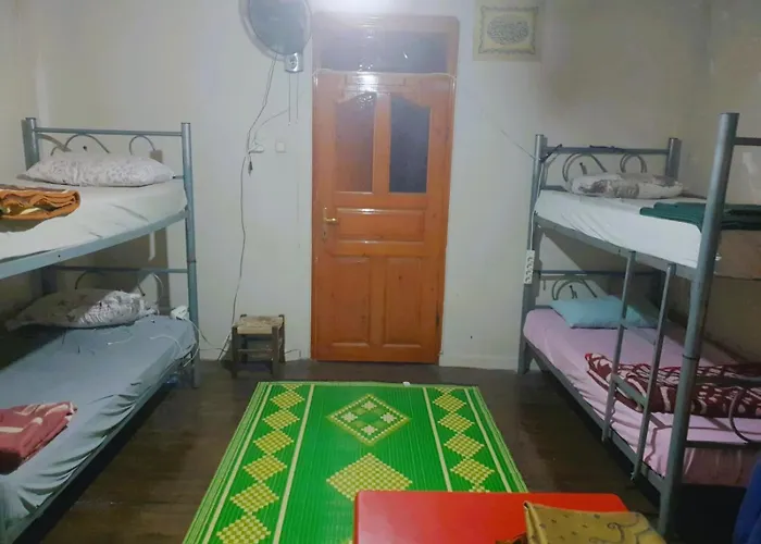 Men's In Fatih, Hostel *